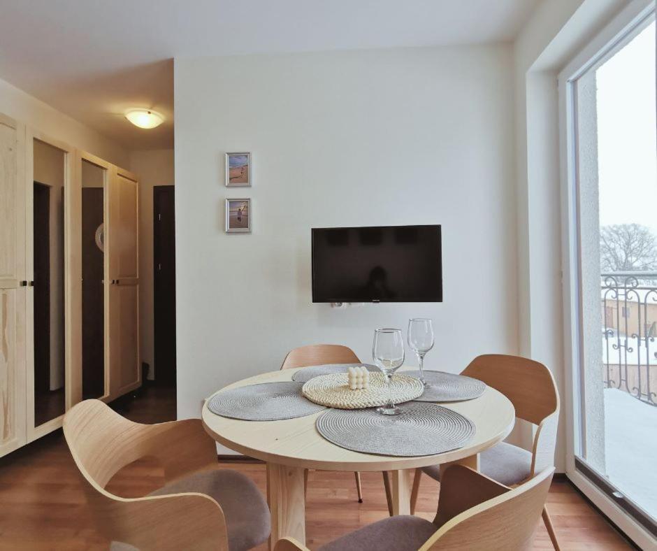 Sunny Apartament Darlowo Exterior foto